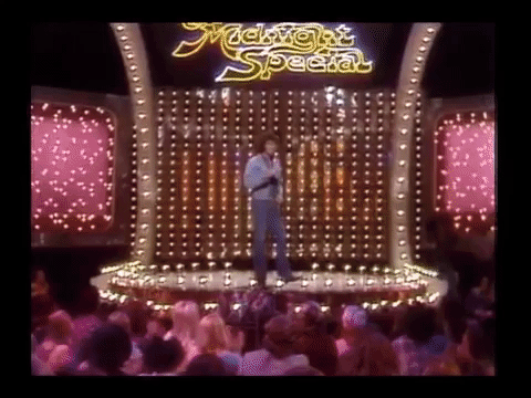 conservative websites featuring mac davis singing